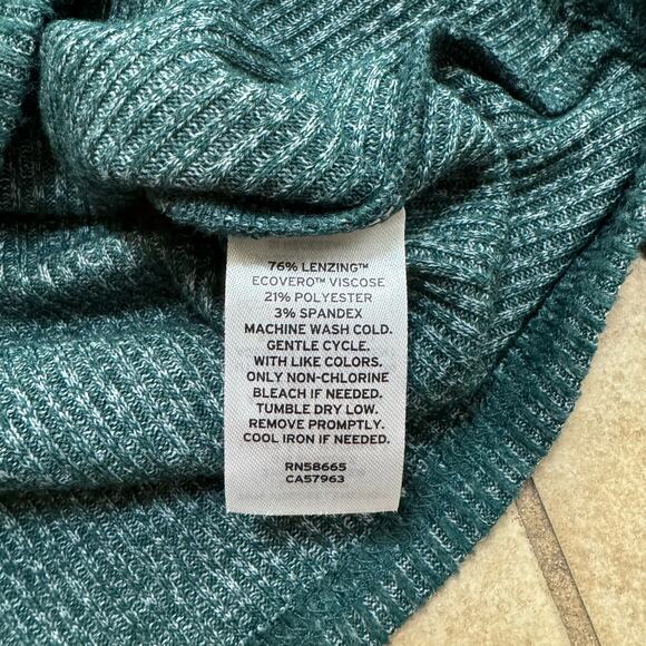 BP Ribbed Cropped Turtleneck Lightweight Sweater Women’s Small Green Soft - Picture 9 of 9